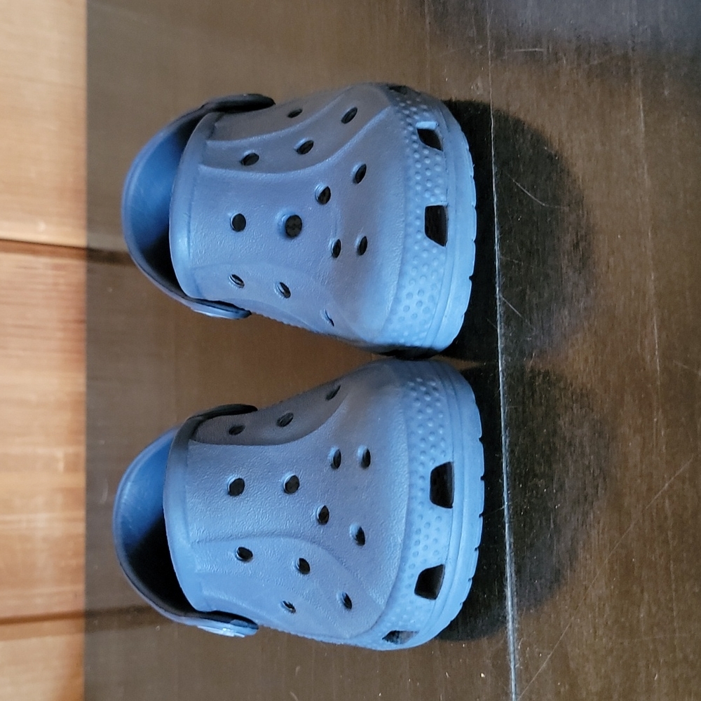 Crocs